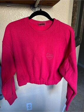BO+TEE Women's Pink Cropped Crewneck Sweatshirt